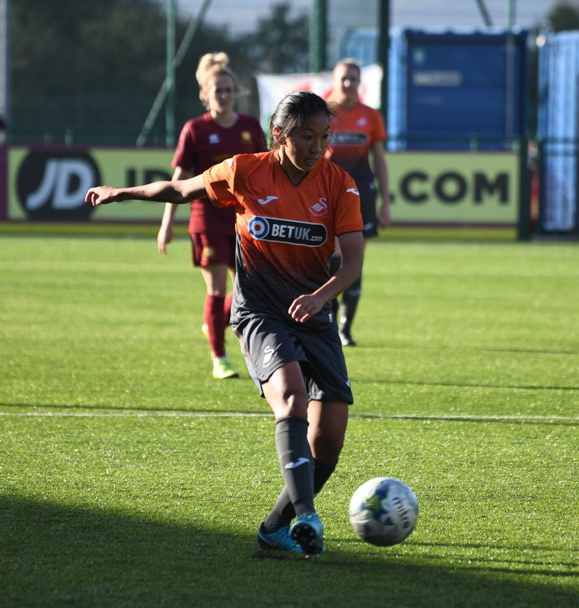 Ching Hang Chun makes her Swansea City debut