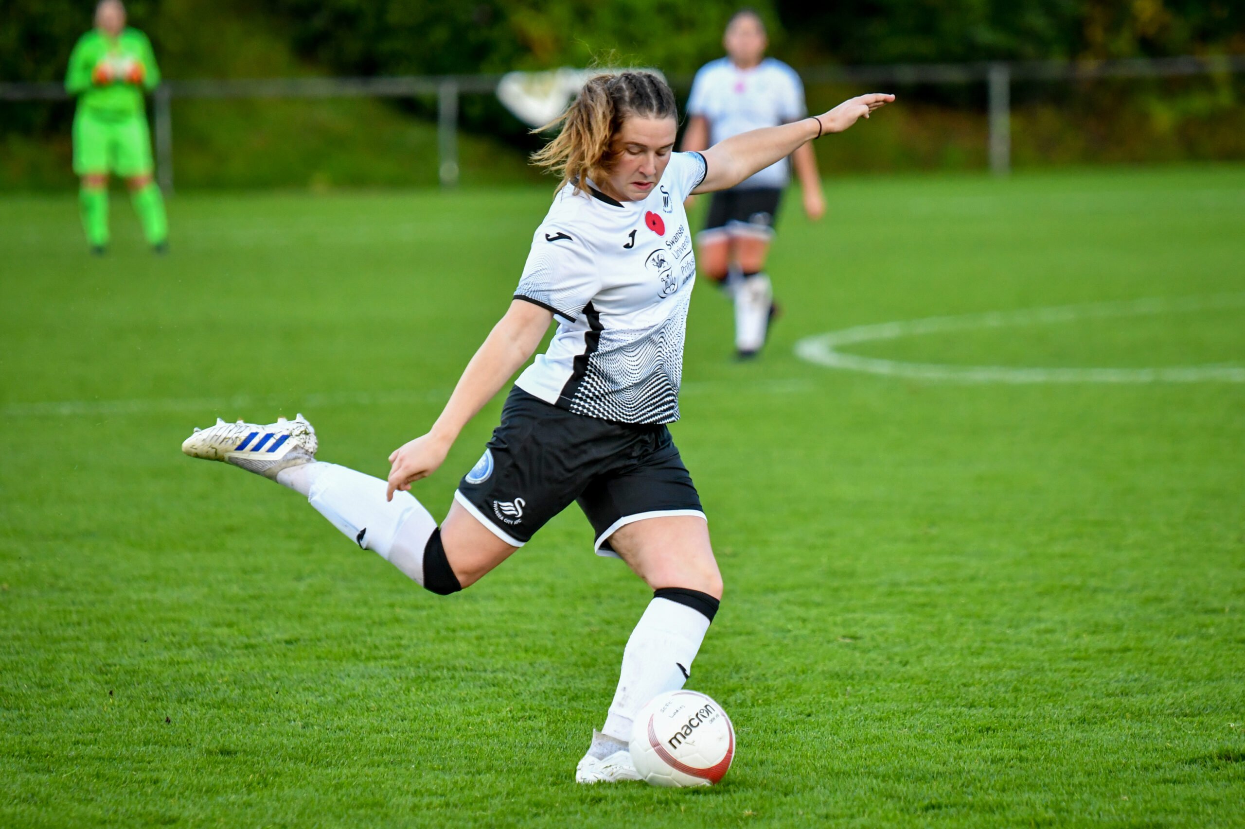 Chloe Chivers in action