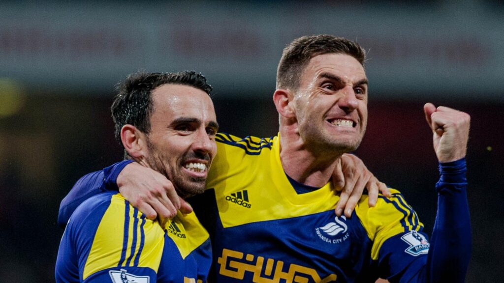 Leon Britton and Angel Rangel