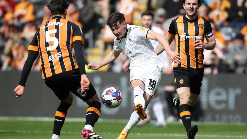 Luke Cundle scores against Hull City